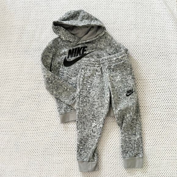 Nike Other - Nike Club HBR Digital Gray Camouflage Print Hoodie Sweatpant Jogger Sets 3-4